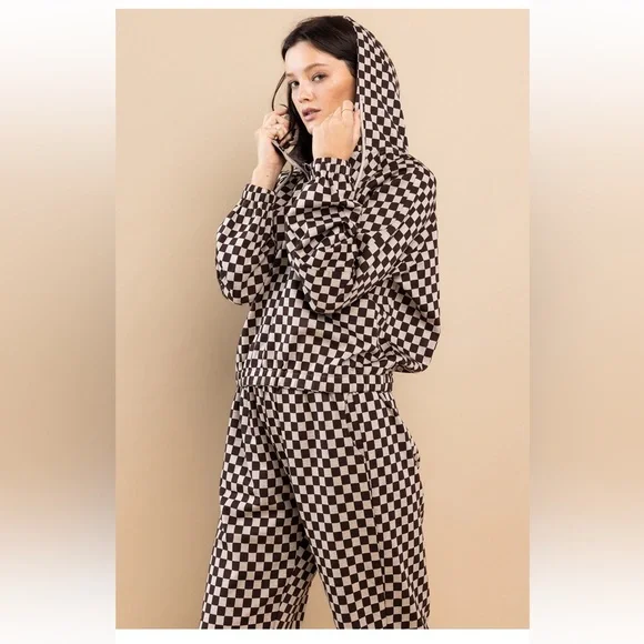 Fabulous Checkerboard Hoodie Top and Jogger Pants Set - Picture 4 of 8